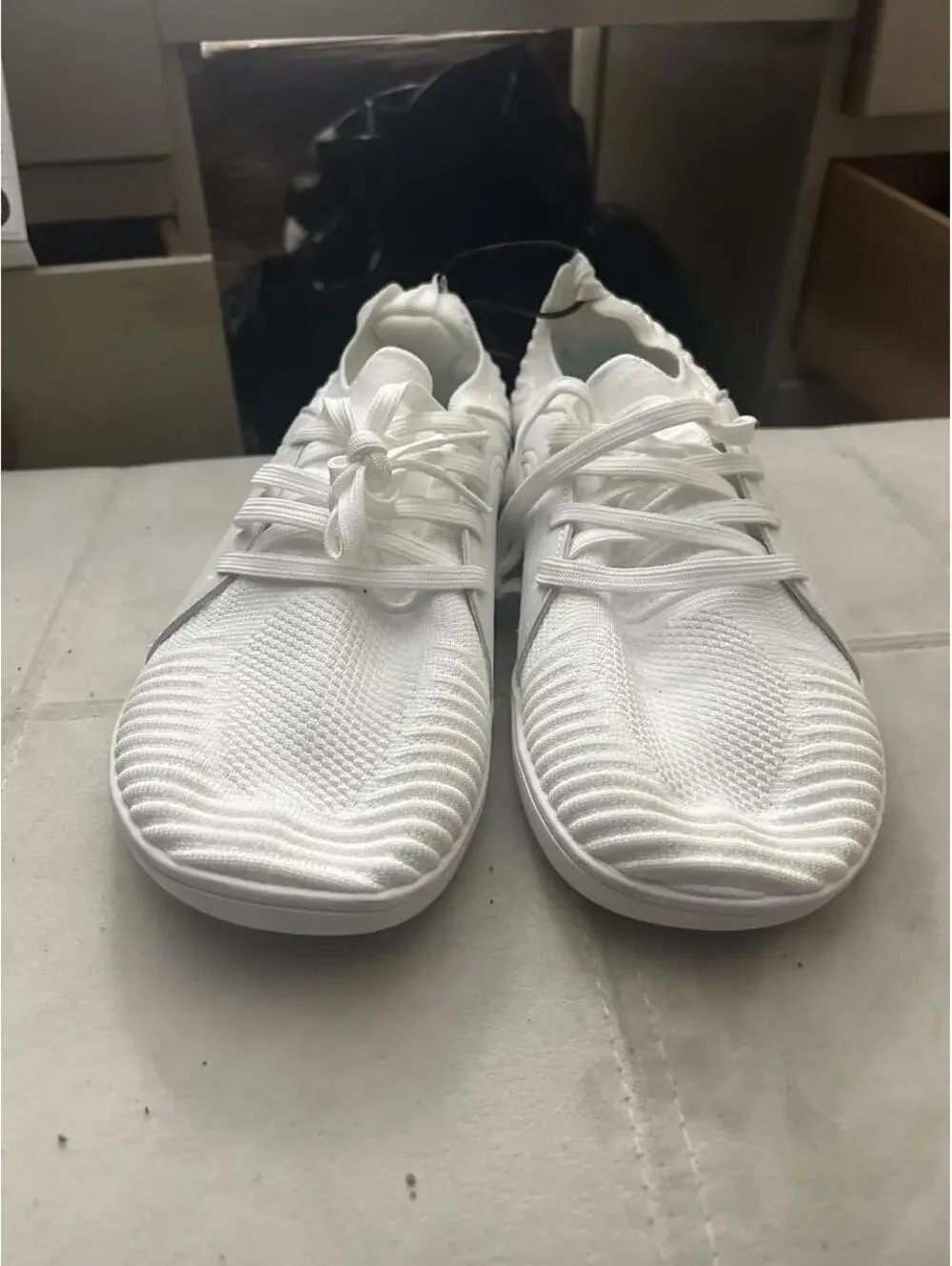 Brand new White Relxfeet sneakers with ribbed texture size 10.5